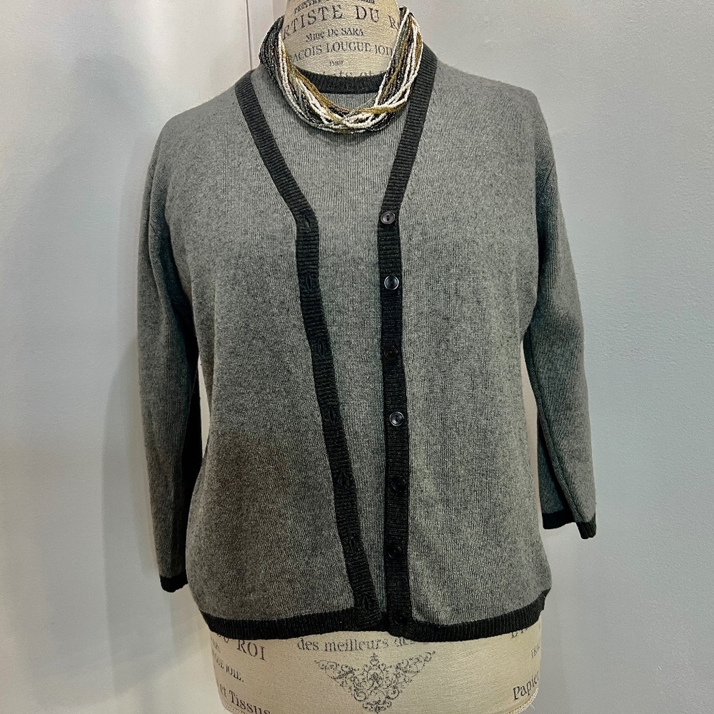 Grace Knitwear Women's Gray 85% Silk/15% Cashmere knitted Size M set of 2 tops
